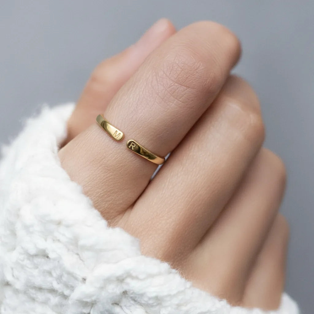 Bague initiales port&eacute;e